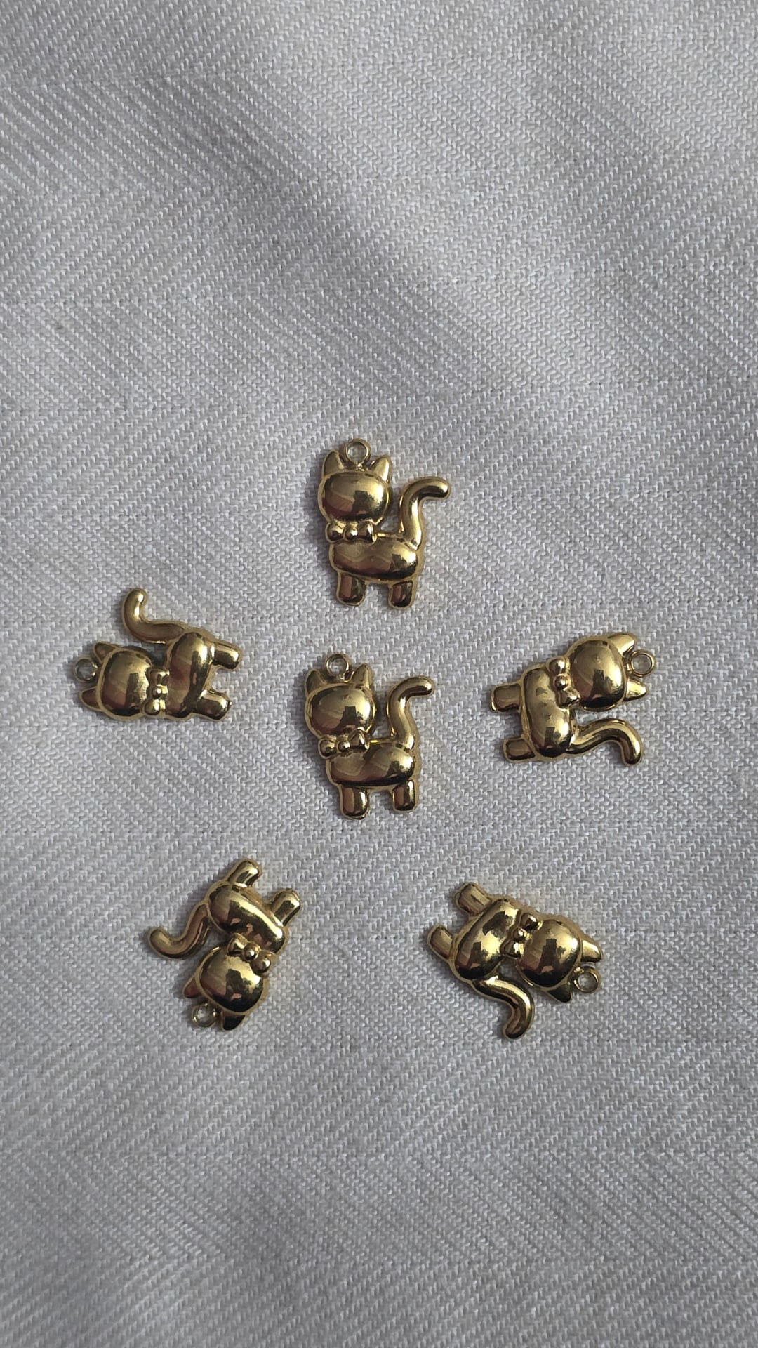 Small cat charm(stainless)
