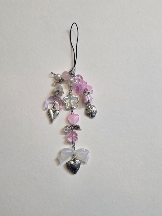 heart pendant phonecharm/keychain :3